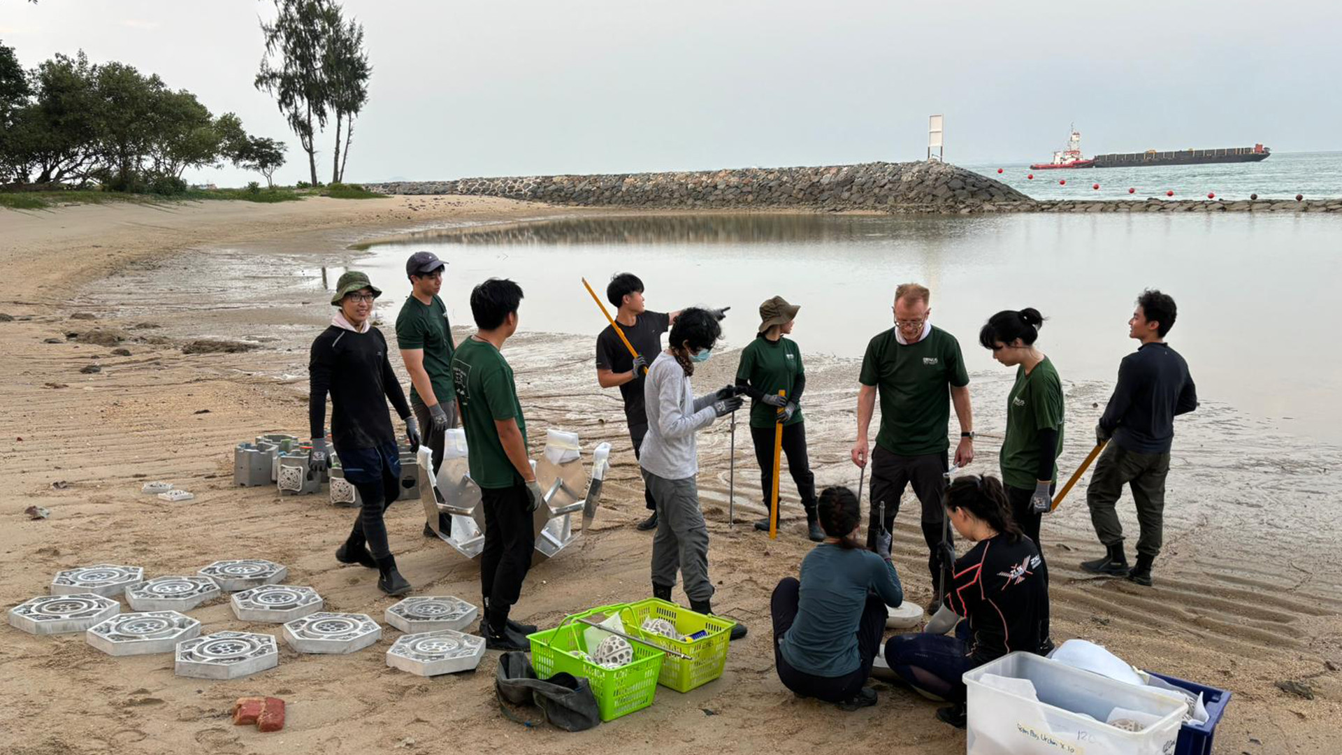 RESEARCH – NUS research on hybrid coastal protection to safeguard Singapore from rising sea levels