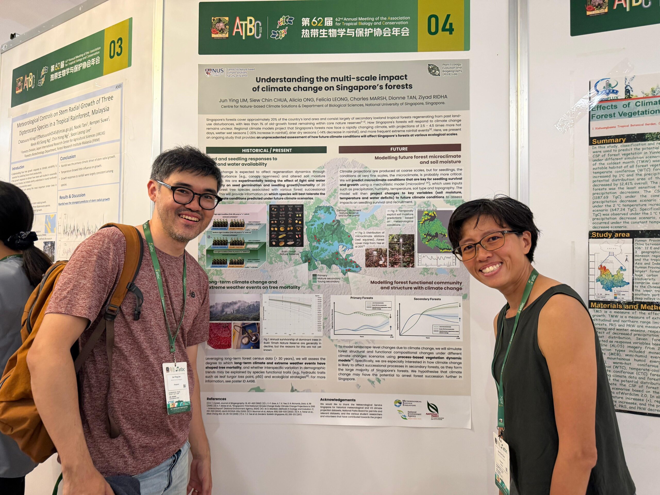Dr Lim (Left) and Dr Chua (Right) with their poster
